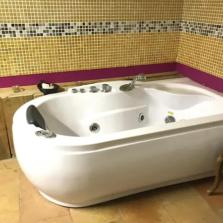 Bed & Breakfast La Lumiere De Migou 3*